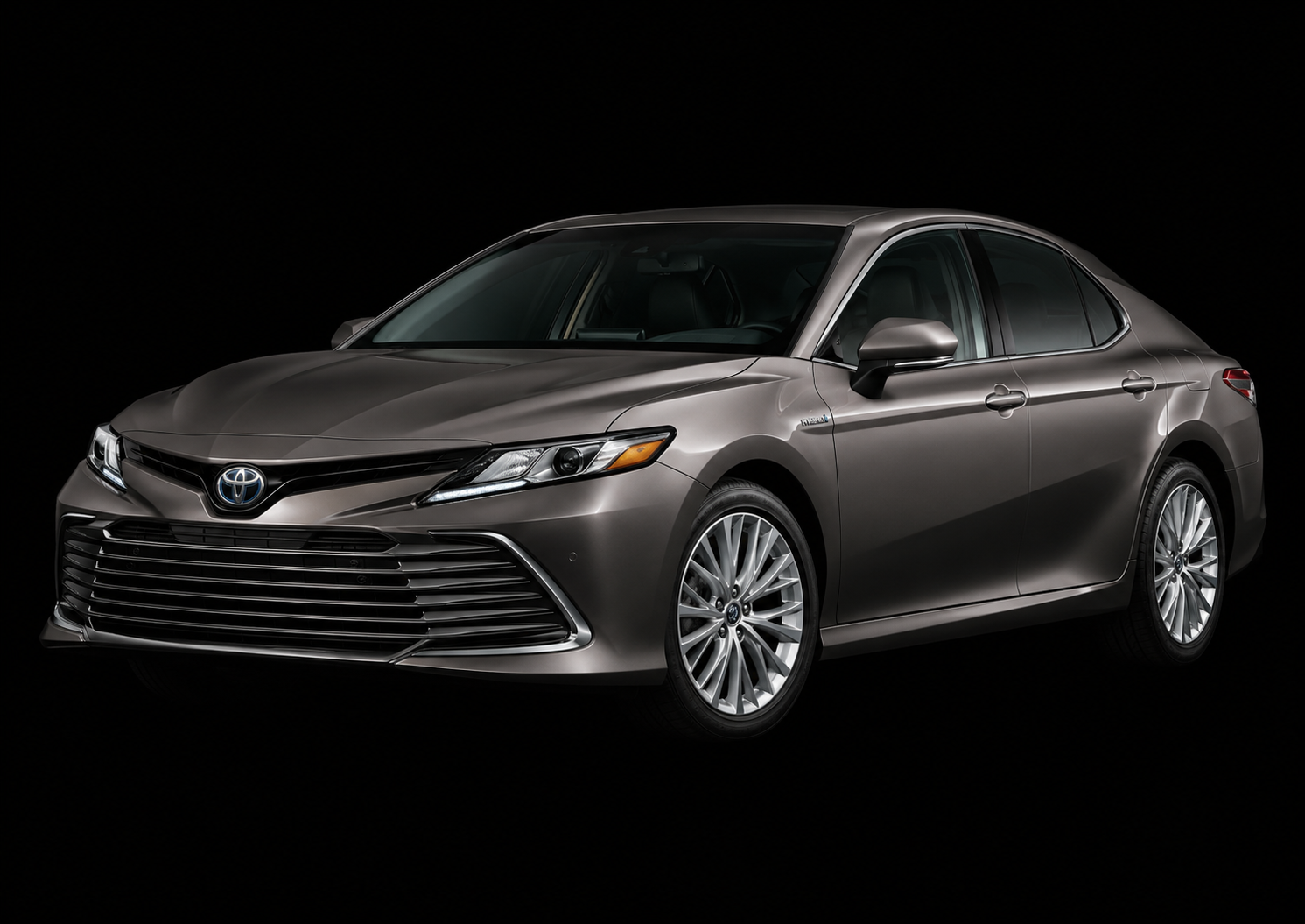 Toyota Camry Hybrid — Sedan hybryda